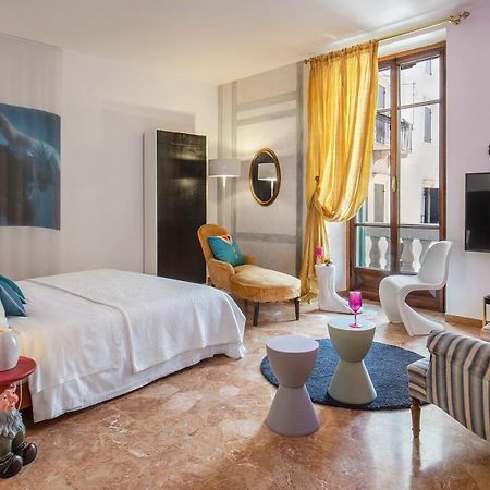 Billie'S Flat Red - Art & Design Apt In Verona Historic Centre מראה חיצוני תמונה