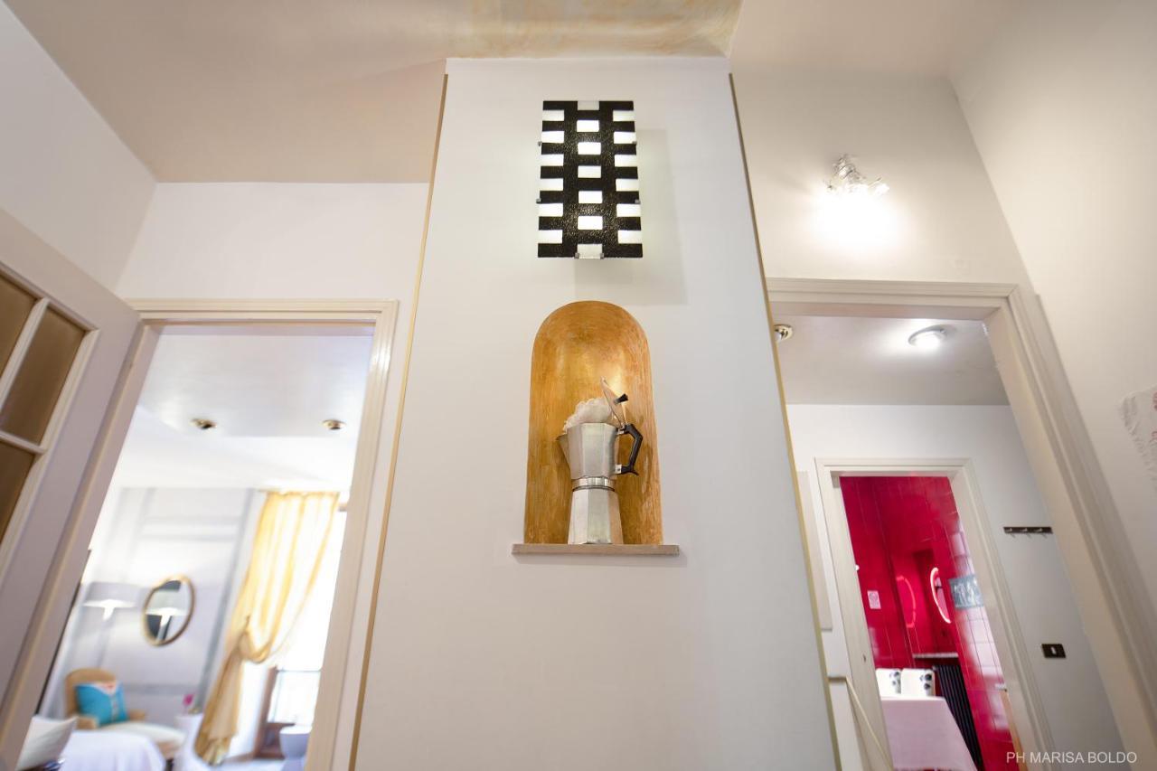 Billie'S Flat Red - Art & Design Apt In Verona Historic Centre מראה חיצוני תמונה