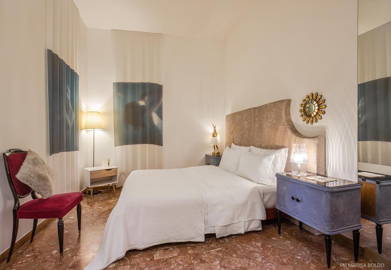 Billie'S Flat Red - Art & Design Apt In Verona Historic Centre מראה חיצוני תמונה